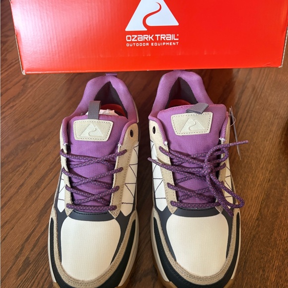 Ozark Trail Women’s Hiking Trail Sneakers NWT Size 10 Beige & Purple Lace Up New - Picture 4 of 9